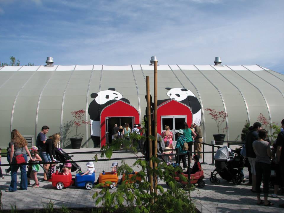 599366_10152840130665402_528155183_n