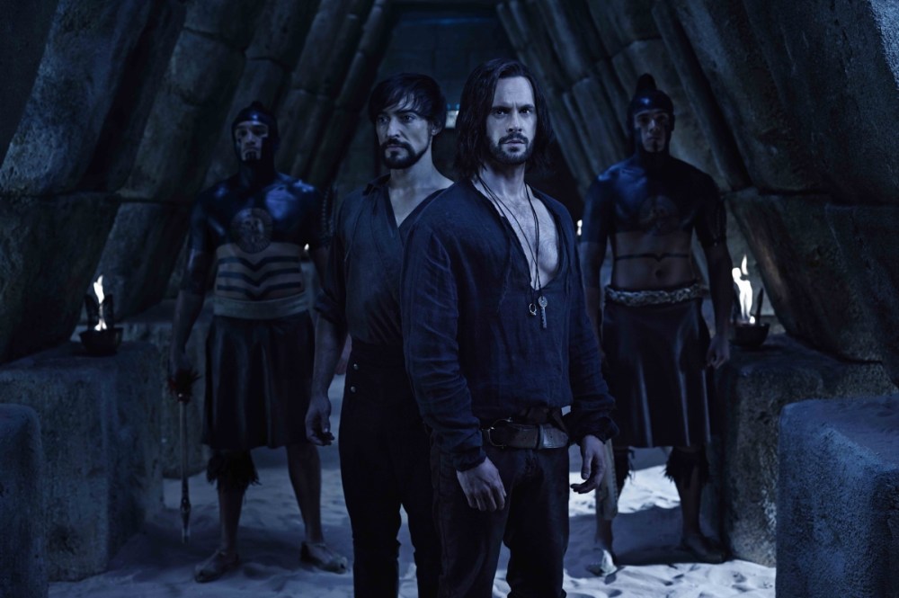 2013-10-13-da_vincis_demons_s2__riario_incan_tunnel