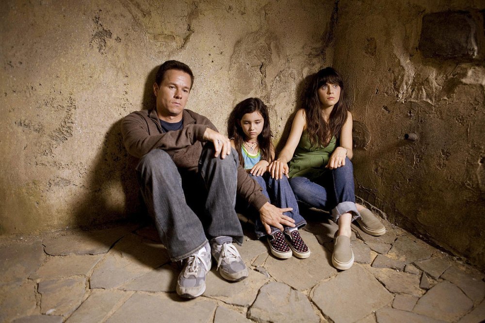 The-Happening-Stills-zooey-deschanel-1446993-1200-800