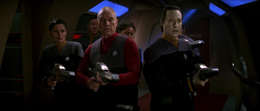 Picard_and_Data_hunt_Borg