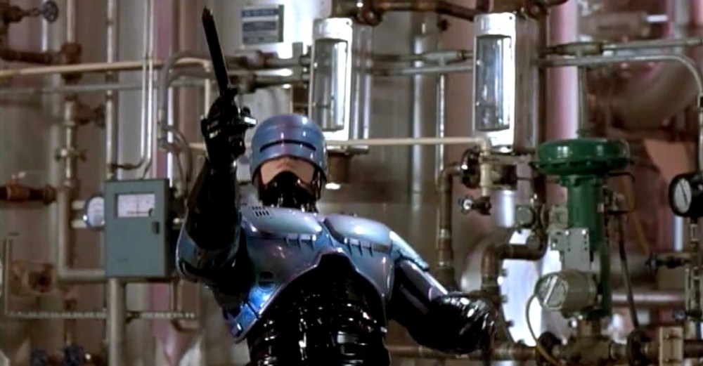 peter-weller-as-robocop-in-robocop-2-1990