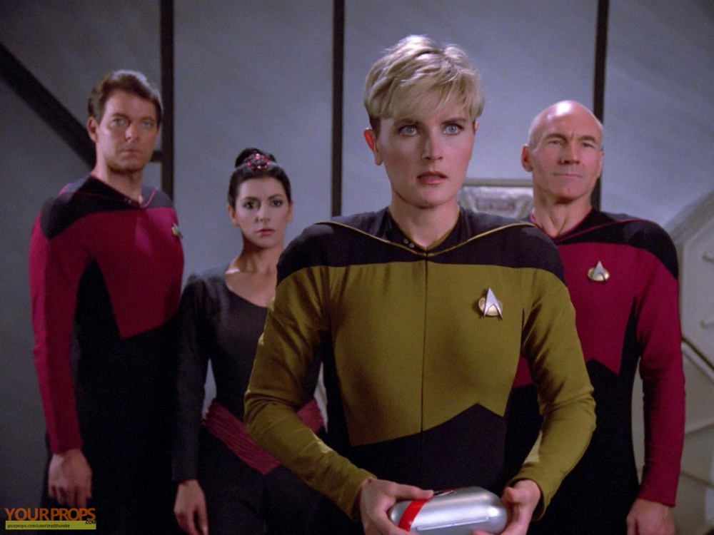 Star-Trek-The-Next-Generation--Code-Of-Honor-Vaccine-Box-4