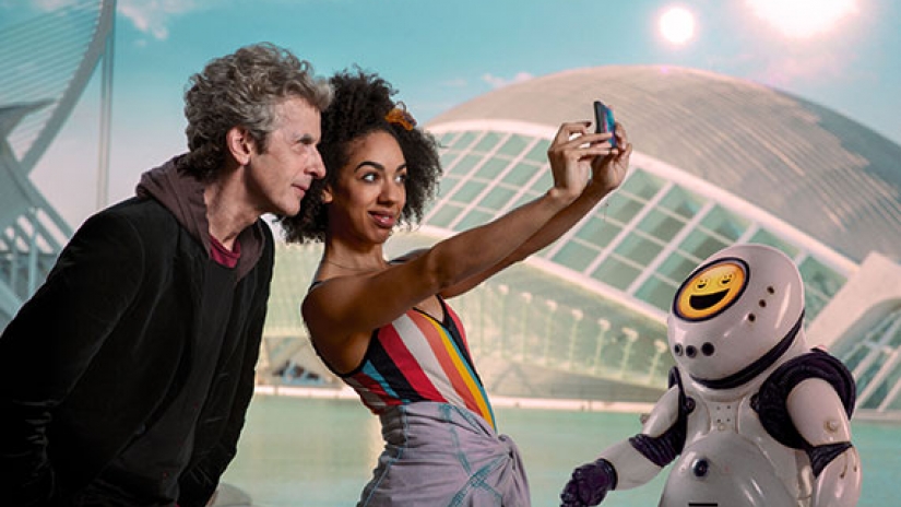 doctor-who-smile-promo-pics-1