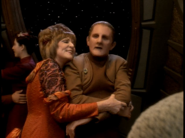 Lwaxana_odo_dance_fascination