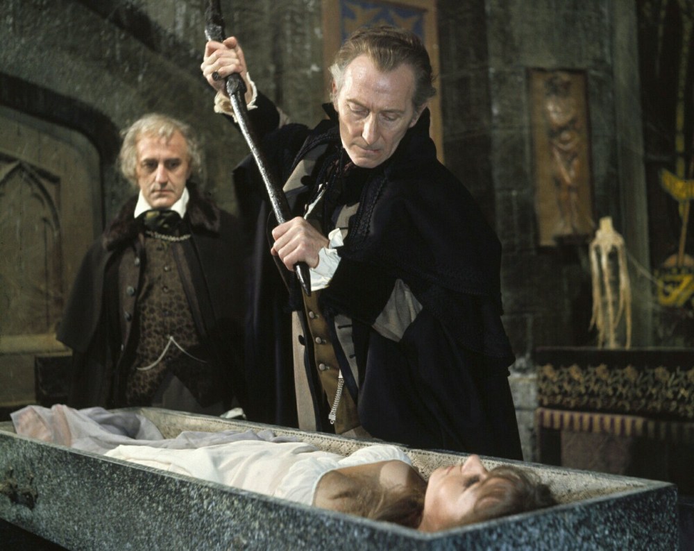 the-vampire-lovers-peter-cushing-ingrid-pitt-hammer-horror-1970