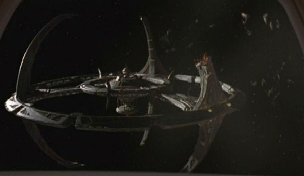DS9_missing_pylon